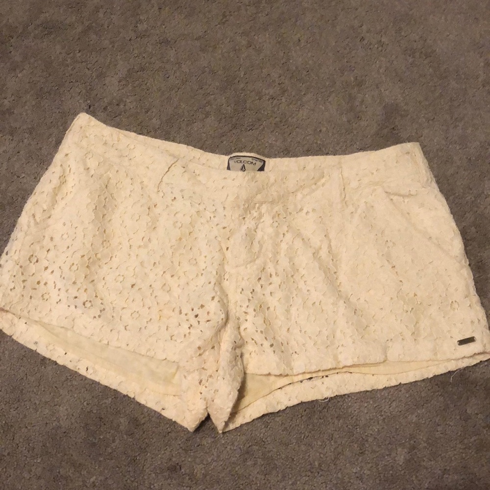 Volcom off white shorts